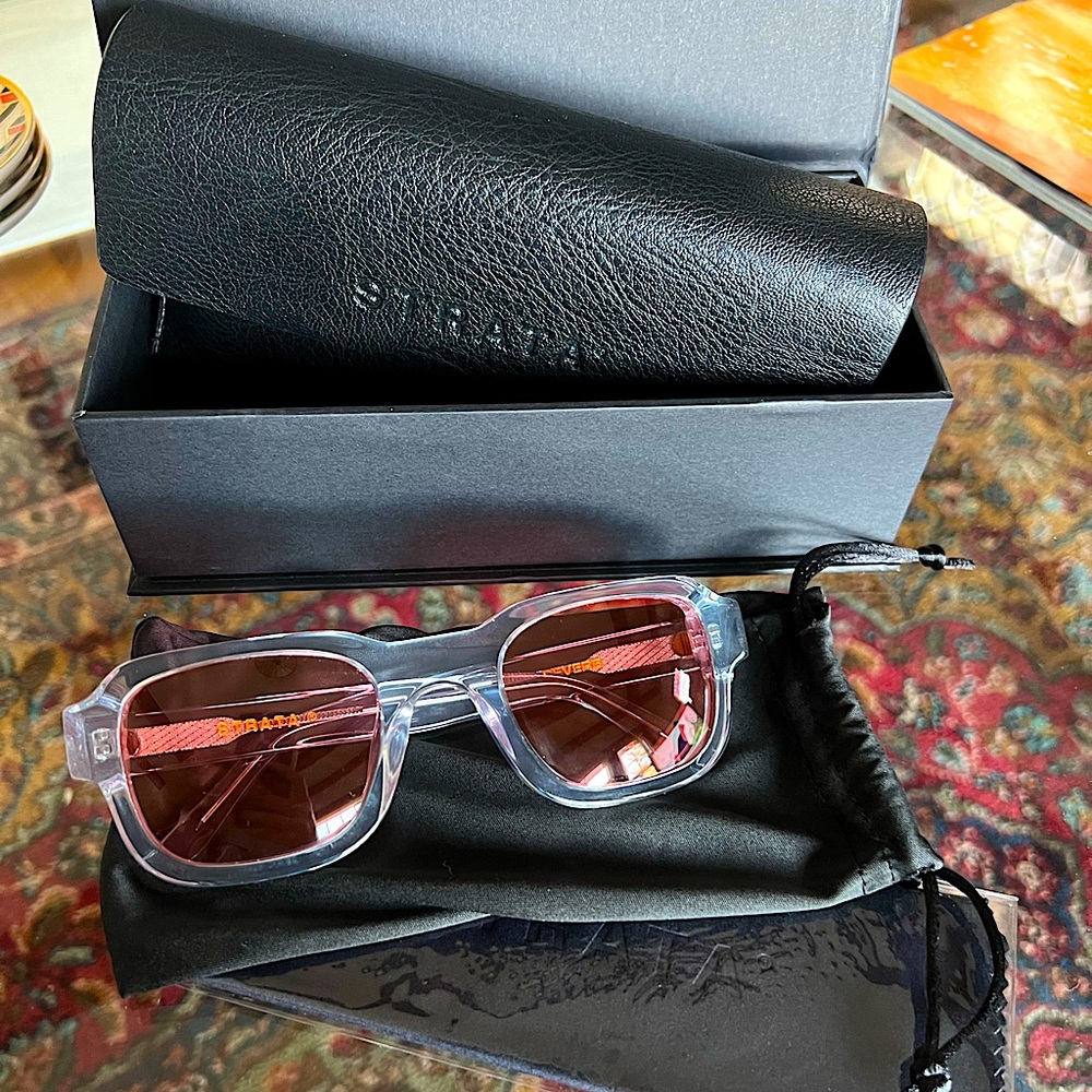 Strata Sunglasses | Reverb Blue/Pink